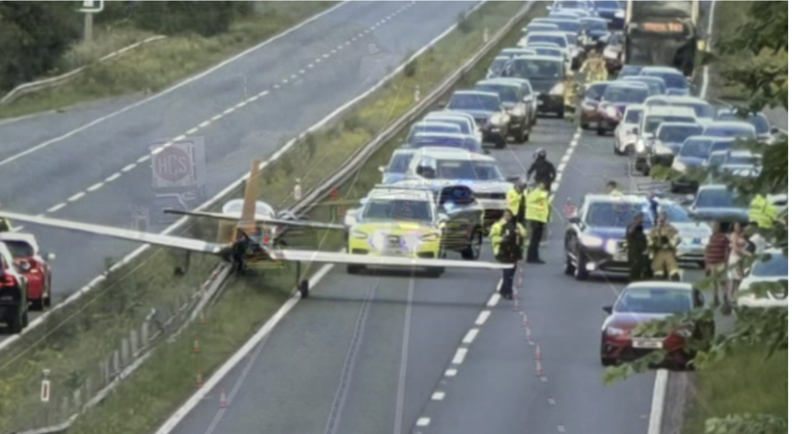 Emergency landing on A40
