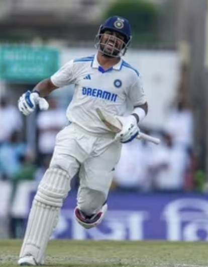 England lose the match by 5 wickets and series