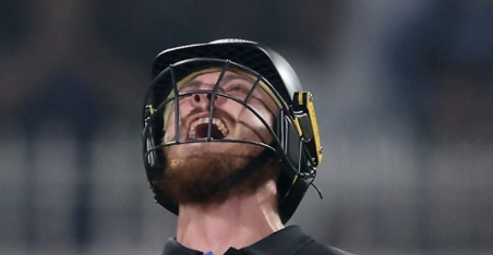 Allen Smashes 10 fours and 2 sixes in his unbeaten 33-ball century